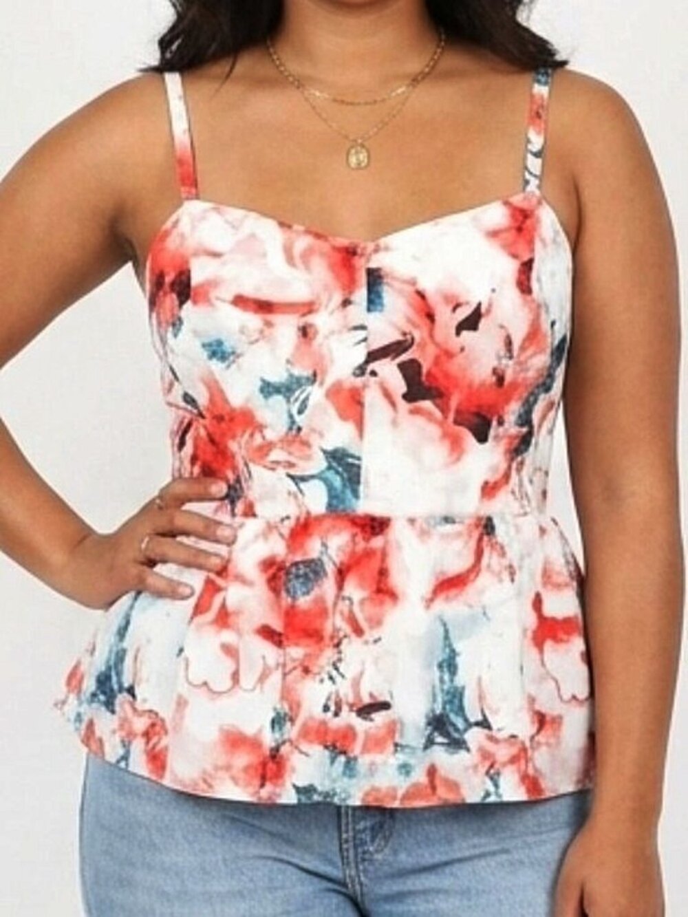 Guess Floral Print Spaghetti Strap Camisole in White, Red, Blue